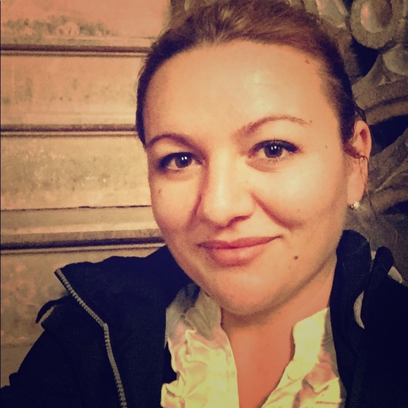 Meet your Posher, Carmen - Picture 1 of 1